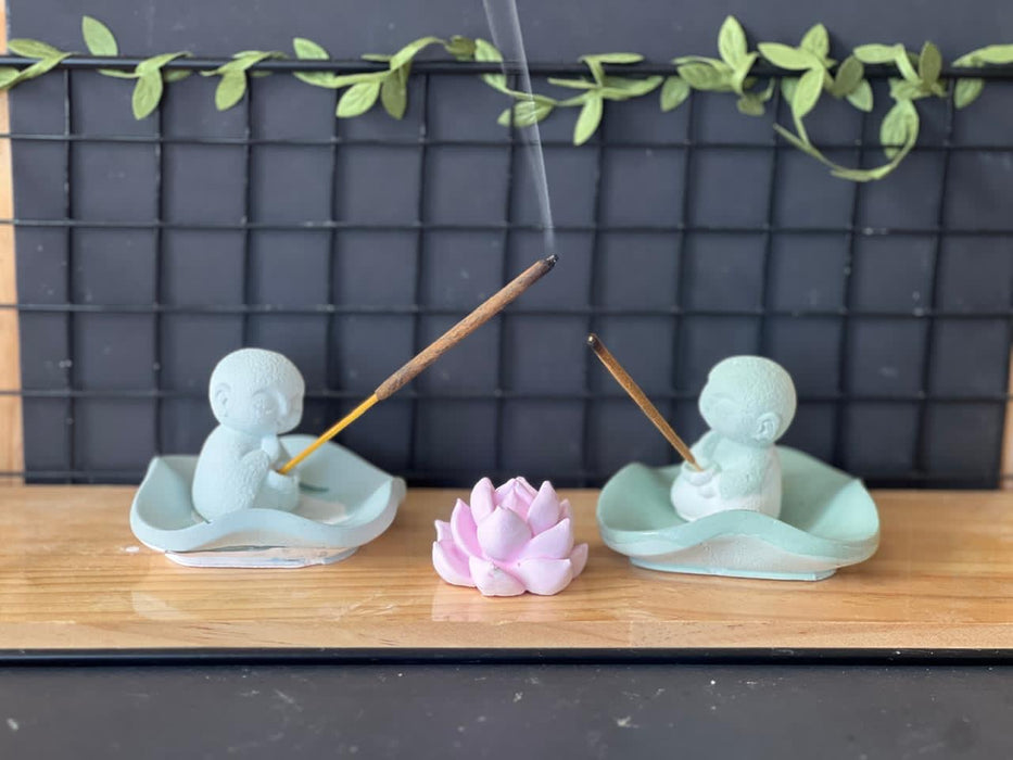 Women Makers Gift Bundle – Handmade Soy Candle, Wellbeing Figurines & Earrings (Support Local Women Makers)